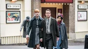 Audrey Fleming (Kathryn Wilder), Derek Fleming (Jack Colgrave Hirst) und Lucille Anderson (Leonie Elliott) Audrey Fleming (Kathryn Wilder), Derek Fleming (Jack Colgrave Hirst) und Lucille Anderson (Leonie Elliott)