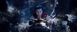 Aladdin (Mena Massoud)