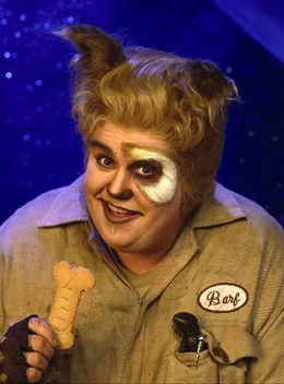 Waldi (John Candy) ist Lone Starrs Kumpel und &bdquo;ein M&ouml;ter &ndash; halb Mensch, halb K&ouml;ter, und mein bester Freund ...