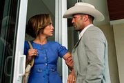 L-R: Leslie Rodgers (Jennifer Lopez) und Parker (Jason Statham)