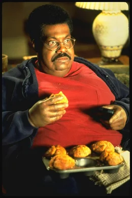 Nicht immer erfolgreich r&uuml;ckt der korpulente Professor Sherman Klump (Eddie Murphy) seinen &uuml;bersch&uuml;ssigen Pfunden zu Leibe.