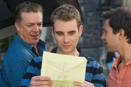 (v.l.n.r.) Mr. Stifler (Christopher McDonald); Erik Stifler (John White); Dwight Stifler (Steve Talley)