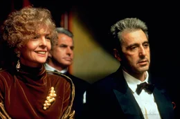 Kay Adams Mitcheson (Diane Keaton) und Don Michael Corleone (Al Pacino, r.) genie&szlig;en die Oper
