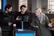 Yvi verteidigt ihre Entscheidung vor Flori und Tuncay. Von links: Geselle Tuncay (Levent Özdil), Florian Brunner (Tommy Schwimmer) und Yvonne Preissinger (Alexa Eilers). Yvi verteidigt ihre Entscheidung vor Flori und Tuncay. Von links: Geselle Tuncay (Levent Özdil), Florian Brunner (Tommy Schwimmer) und Yvonne Preissinger (Alexa Eilers).