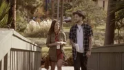 Rachel (Mekenna Melvin) und Ian (Tony Oller)
