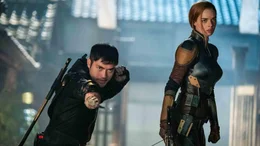 Snake Eyes (Henry Golding, l.) und Scarlett (Samara Weaving, r.)  +++ Die Verwendung des sendungsbezogenen Materials ist nur mit dem Hinweis und Verlinkung auf RTL+ gestattet. +++; Snake Eyes (Henry Golding, l.) und Scarlett (Samara Weaving, r.)  +++ Die Verwendung des sendungsbezogenen Materials ist nur mit dem Hinweis und Verlinkung auf RTL+ gestattet. +++