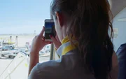Auf Instagram postet sie sch&ouml;ne Fotos und inszeniert das Stewardess-Leben als Traumjob.