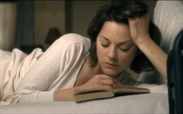 Gabrielle (Marion Cotillard)