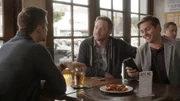 Ben (Shawn Ashmore, l.) und Peter (Evan Gamble)