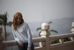 Erin (Ellie Bamber)