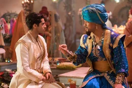 Aladdin (Mena Massoud, l.); Dschinni (Will Smith, r.)