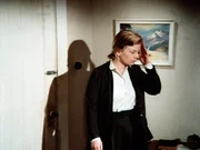 Die Ersatzlehrerin Megan Pollard (Catherine Burns) muss feststellen, dass zwischen Theorie und Praxis ein großer Unterschied ist ... Die Ersatzlehrerin Megan Pollard (Catherine Burns) muss feststellen, dass zwischen Theorie und Praxis ein großer Unterschied ist ...