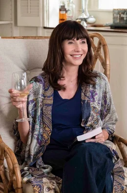 Carol (Mary Steenburgen) trifft sich mit ihren Freundinnen zum &Ntilde;Book Club&igrave;.