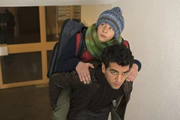 L-R: David M&uuml;ller (Philip Noah Schwarz), Lenny Reinhard (Elyas M'Barek).
