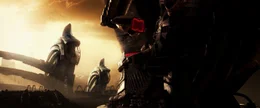 Von Bord des zerst&ouml;rten Schiffes aus erreicht ein Notsignal den Heimatplaneten der Predators, wo sich ein einzelner J&auml;ger Richtung Erde aufmacht, um den Aliens den Garaus zu machen...