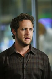 Adam Ross (A.J. Buckley).