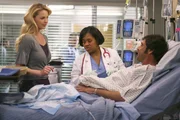 L-R: Dr. Isobel "Izzie" Stevens (Katherine Heigl), Dr. Miranda Bailey (Chandra Wilson), Denny Duquette (Jeffrey Dean Morgan) L-R: Dr. Isobel "Izzie" Stevens (Katherine Heigl), Dr. Miranda Bailey (Chandra Wilson), Denny Duquette (Jeffrey Dean Morgan)