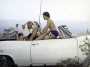 Geraldine Chaplin (Madame M&uuml;ller),  Louis de Fun&egrave;s (Roubier, genannt Beleluin), Olivier de Fun&egrave;s (Anhalter).