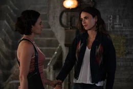 v.li.: Letty (Michelle Rodriguez), Mia (Jordana Brewster)