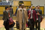 Der charismatische Highschool-Basketballcoach Ken Carter (Samuel L. Jackson, vorne) will seine Sch&uuml;tzlinge mit Disziplin und Fairness nicht nur auf dem Spielfeld, sondern auch im Klassenzimmer zu besseren Leistungen anspornen. Wird er die Sch&uuml;ler f&uuml;r sich gewinnen oder st&ouml;&szlig;t er auf taube Ohren?; Der charismatische Highschool-Basketballcoach Ken Carter (Samuel L. Jackson, vorne) will seine Sch&uuml;tzlinge mit Disziplin und Fairness nicht nur auf dem Spielfeld, sondern auch im Klassenzimmer zu besseren Leistungen anspornen. Wird er die Sch&uuml;ler f&uuml;r sich gewinnen oder st&ouml;&szlig;t er auf taube Ohren?