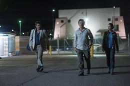 Gemeinsam wollen Kate (Emily Blunt, r.), Matt (Josh Brolin, M.) und Alejandro (Benicio del Toro, l.) dem Drogenboss Diaz das Handwerk legen. Doch ziehen sie wirklich alle am selben Strang?