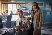 Nora (Alexandra Rapaport) übergibt die staatsanwaltschaftlichen Ermittlungen an Pär (Anton Lundqvist), weil sie sich im Fall Birgitta befangen fühlt.