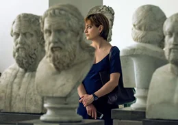 Set di "Napoli velata", regia di Ferzan Ozpetek. Nella foto Giovanna Mezzogiorno. Foto di Gianni Fiorito Questa fotografia &egrave; solo per uso editoriale, il  diritto d'autore &egrave; della societ&agrave; cinematografica e del fotografo assegnato dalla societ&agrave; di produzione del film  e pu&ograve; essere riprodotto solo da pubblicazioni in concomitanza con la promozione del film.  E&rsquo; obbligatoria la menzione  dell&rsquo;autore- fotografo: Gianni Fiorito.