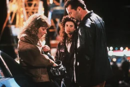 Schon wieder gibt es Streit zwischen Joyce (Glenne Headly, l.) und ihrem abscheulichen Mann James (Bruce Willis, r.). Cynthia (Demi Moore, M.) kann nichts dagegen tun ...
