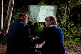 Nach all den Jahrzehnten lassen Harry (Matthias Habich) und Elly (Cornelia Froboess) ihre einstigen Gef&uuml;hle noch einmal aufleben.