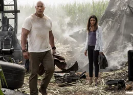 Davis Okoye (Dwayne 'The Rock' Johnson), Dr. Kate Caldwell (Naomie Harris).
