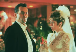 James Urbanski (Bruce Willis, l.); Joyce Urbanski (Glenne Headly, r.)