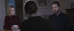 L-R: Unni (Ellen Dorrit Petersen), Thelma (Eili Harboe) und Trond (Henrik Rafaelsen)