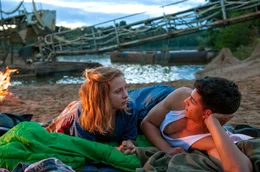 ARD Degeto MEIN WILDES HERZ - ALLES AUF SIEG, am Samstag (30.05.20) um 20:15 Uhr im ERSTEN. Jana (Lena Klenke) und Samy (Emilio Sakraya) m&ouml;chten unbeschwerte leben wie alle Gleichaltrigen. &copy; ARD Degeto/Neue Sch&ouml;nhauser Filmproduktion, honorarfrei - Verwendung gem&auml;&szlig; der AGB im engen inhaltlichen, redaktionellen Zusammenhang mit genannter Degeto-Sendung und bei Nennung "Bild: ARD Degeto/Neue Sch&ouml;nhauser Filmproduktion" (S2+). ARD Degeto/Programmplanung und Presse, Tel: 069/1509-335, degeto-presse@degeto.de