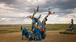 Der traditionelle Glaube in der Mongolei besagt, dass Naturwesen auch in B&auml;umen und Fl&uuml;ssen beheimatet sind.