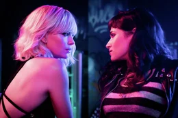 L - R: Lorraine Broughton (Charlize Theron), Delphine Lasalle (Sofia Boutella)