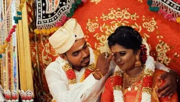 Tamilische Hochzeit   Die Verwendung des sendungsbezogenen Materials ist nur mit dem Hinweis und Verlinkung auf RTL+ gestattet.