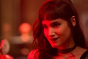 Agentin Delphine Lasalle (Sofia Boutella) k&auml;mpft mit den Waffen einer Frau.