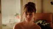 Freddy (Linda Blümchen) hat sich eine Strafpredigt ihrer besten Freundin anhören müssen und muss zugeben, dass die nicht ganz unrecht hat ... Freddy (Linda Blümchen) hat sich eine Strafpredigt ihrer besten Freundin anhören müssen und muss zugeben, dass die nicht ganz unrecht hat ...