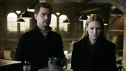 L-R: Olivia Dunham (Anna Torv), Peter Bishop (Joshua Jackson)