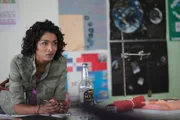 Die smarte Camille Bordey (Sara Martins) lässt sich nicht manipulieren und durschaut die Menschen, die sie vernimmt, schnell. Die smarte Camille Bordey (Sara Martins) lässt sich nicht manipulieren und durschaut die Menschen, die sie vernimmt, schnell.