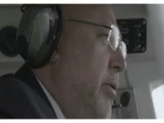 2007 beobachten die Insassen eines Kurzstrecken-Flugzeugs &uuml;ber dem &Auml;rmelkanal ein nicht identifizierbares Flugobjekt am helllichten Tag.