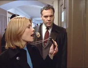 Sind die Detectives Eames (Kathryn Erbe) und Goren (Vincent D'Onofrio) auf der richtigen Spur? Sind die Detectives Eames (Kathryn Erbe) und Goren (Vincent D'Onofrio) auf der richtigen Spur?