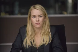 Eleanor Whitman (Naomi Watts)