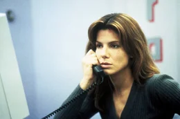 Angela Bennett (Sandra Bullock)