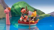 Mit Schottenrock, Dudelsack und Bötchen fahren Ernie und Bert auf den See hinaus und haben dort eine Begegnung der besonderen Art.