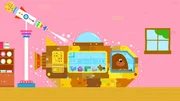 Duggee und die Quirlies schrumpfen sich winzig klein und machen im Biologie-U-Boot eine Erkundungs-Tour durch den Körper von Edith. Duggee und die Quirlies schrumpfen sich winzig klein und machen im Biologie-U-Boot eine Erkundungs-Tour durch den Körper von Edith.