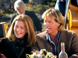 Zwischen Hansi (Hansi Hinterseer) und seiner alten Jugendliebe Stefanie (Karin Thaler) bahnt sich etwas an.