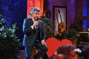 Gastgeber Andy Borg präsentiert eine neue Ausgabe seiner Musik-Show zum vierten Mal im Zeichen der "Herzenssache", der großen Kinderhilfsaktion von SWR, SR und Sparda-Bank.