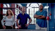 Im Bild (v.li.): Melina Kanakaredes (Kathy Millwood), Alex O'Loughlin (Steve McGarrett), Chi McBride (Lou Grover). Im Bild (v.li.): Melina Kanakaredes (Kathy Millwood), Alex O'Loughlin (Steve McGarrett), Chi McBride (Lou Grover).