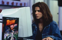 Angela Bennett (Sandra Bullock)